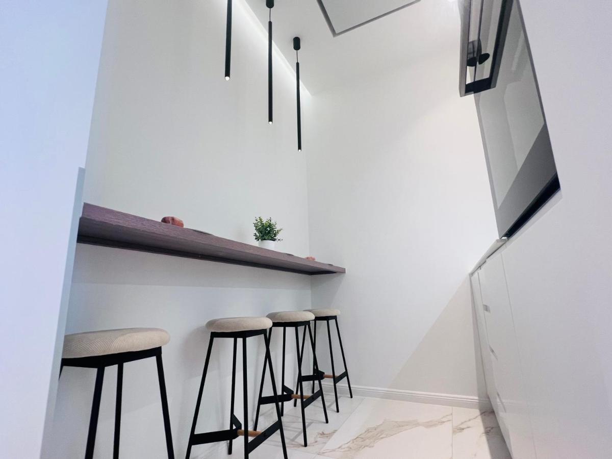 Zeus Design Apartment Schlosspark Schoenbrunn Wien Eksteriør billede