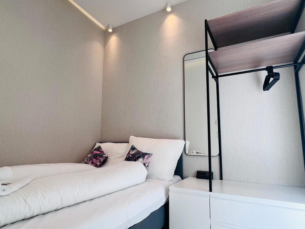 Zeus Design Apartment Schlosspark Schoenbrunn Wien Eksteriør billede