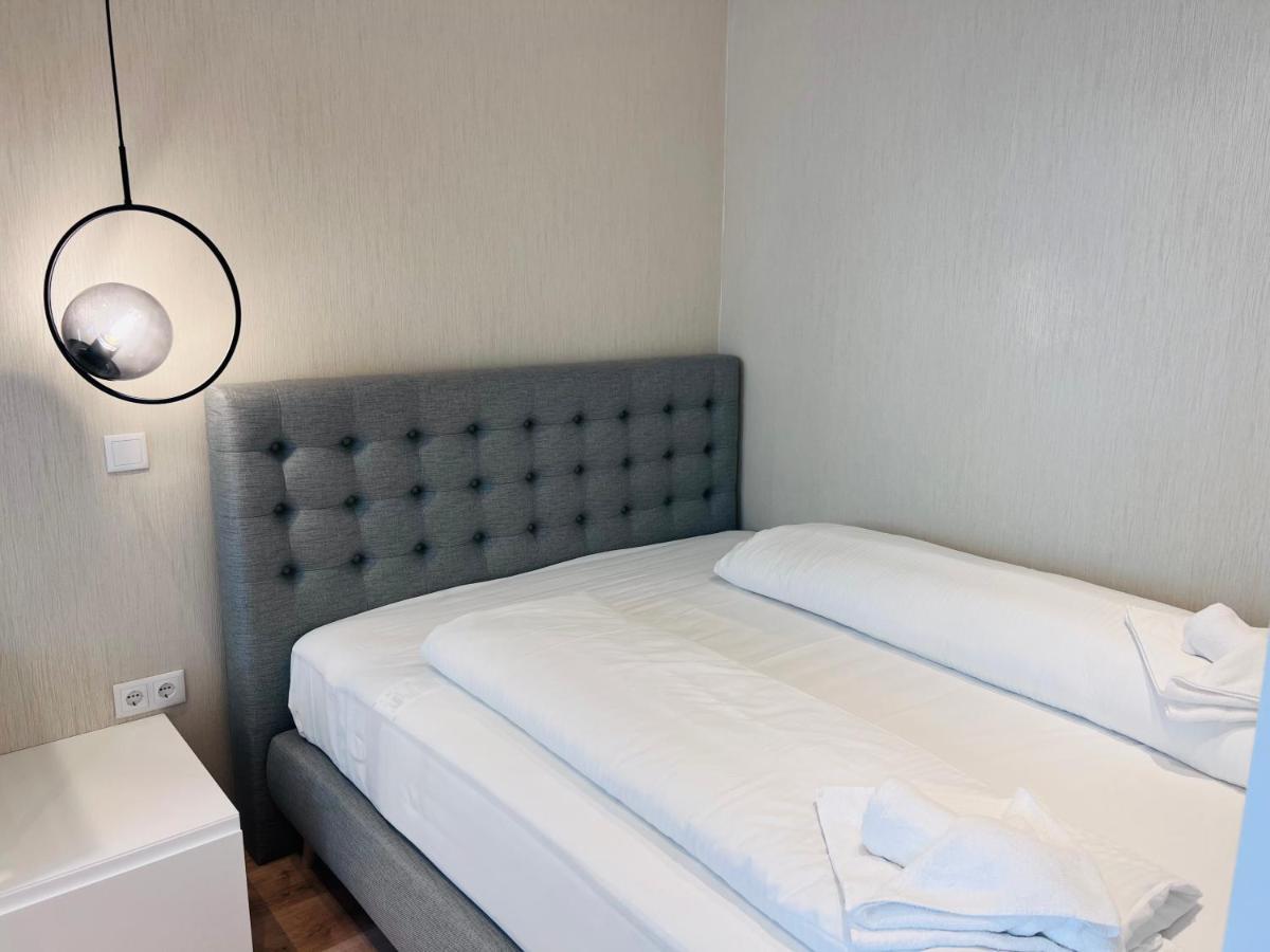 Zeus Design Apartment Schlosspark Schoenbrunn Wien Eksteriør billede