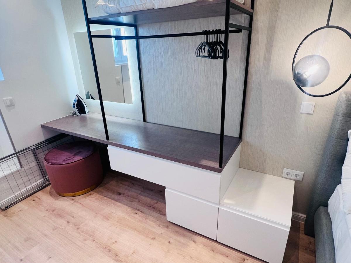 Zeus Design Apartment Schlosspark Schoenbrunn Wien Eksteriør billede